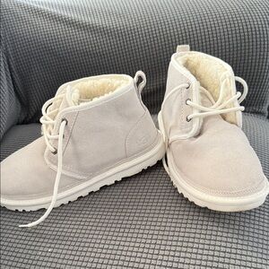 UGG Women's Light Tan Ankle Boots